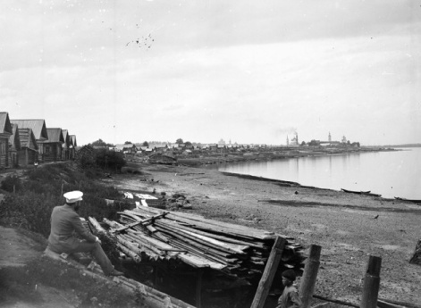 Общий вид города Пучежа с реки Волги.