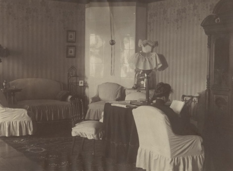 Касимов. Интерьер гостиной в доме Наставиных.