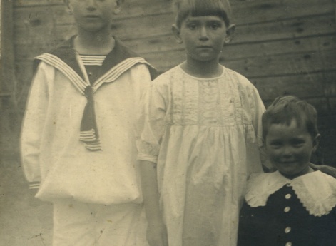 Портрет детей из семьи Александровских. Муром, 1910-е.