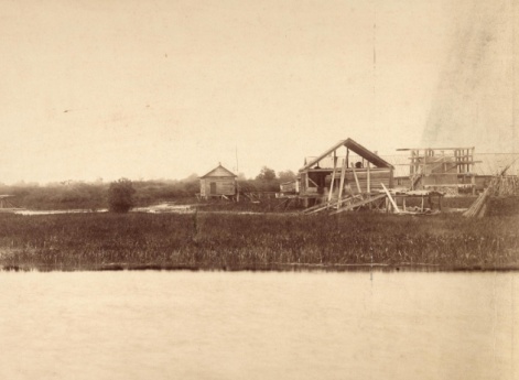 Строительство Виндаво-Рыбинской железной дороги через болото