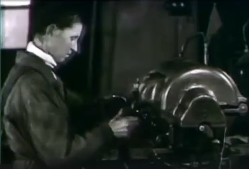 Обложка к фильму "Неизвестная война". На Восток